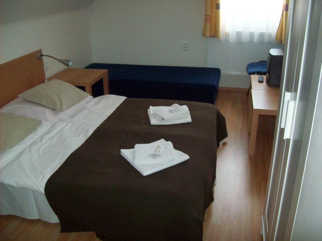 Hotel U Lip Trojanovice Frenštát pod Radhoštěm الغرفة الصورة