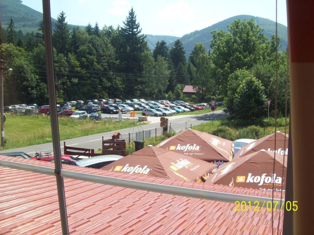 Hotel U Lip Trojanovice Frenštát pod Radhoštěm المظهر الخارجي الصورة