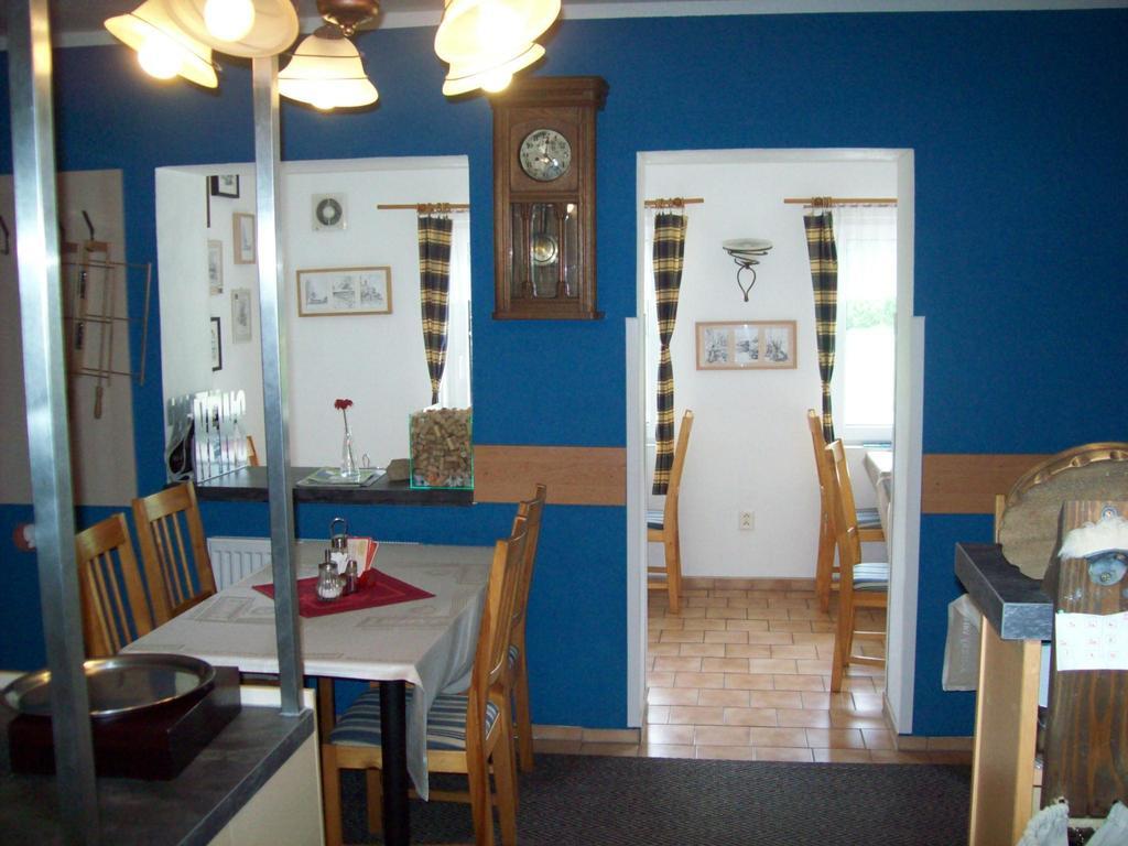 Hotel U Lip Trojanovice Frenštát pod Radhoštěm المظهر الخارجي الصورة